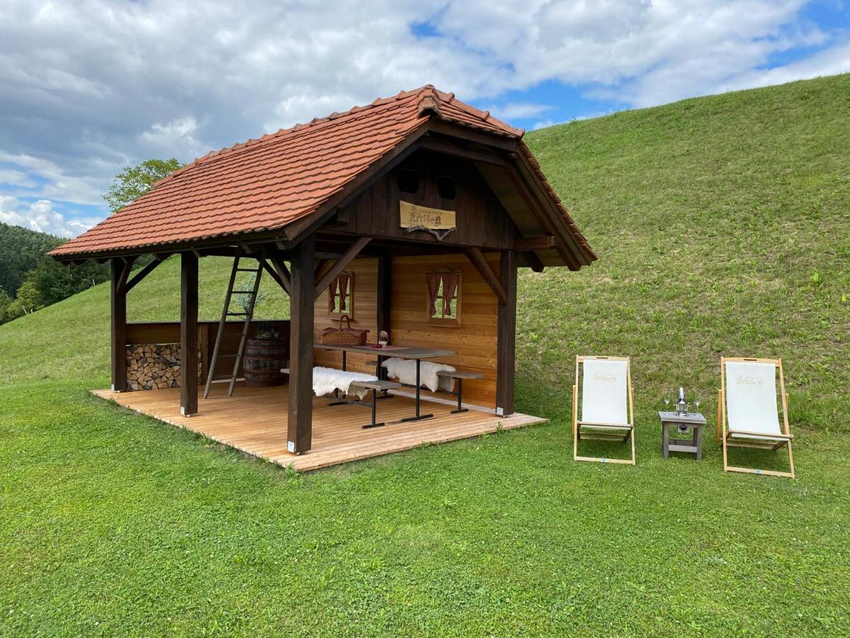 Wooden Hut At Tourist Farm Artisek Βίλα Store Εξωτερικό φωτογραφία