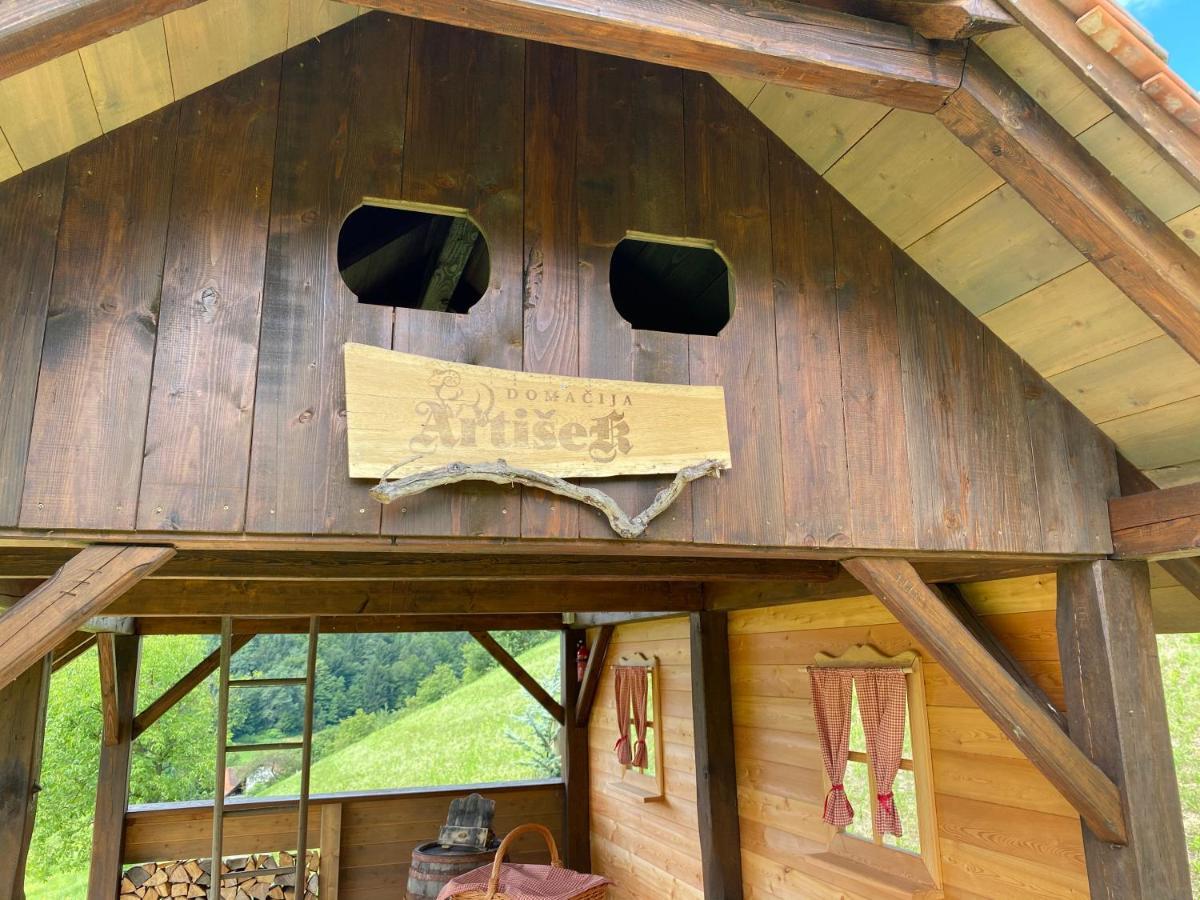 Wooden Hut At Tourist Farm Artisek Βίλα Store Εξωτερικό φωτογραφία
