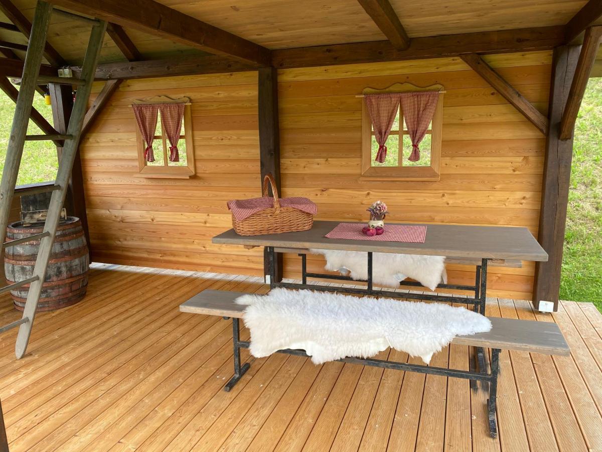 Wooden Hut At Tourist Farm Artisek Βίλα Store Εξωτερικό φωτογραφία